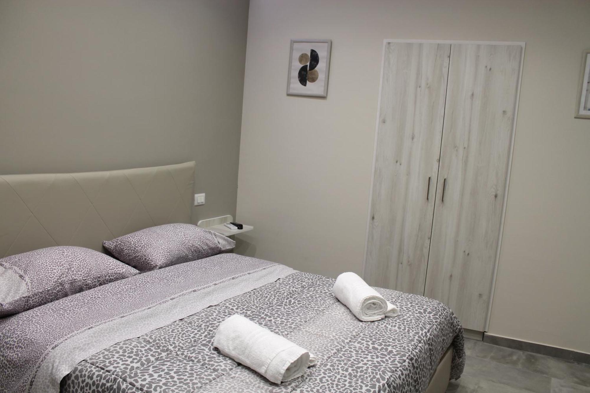 Bed and Breakfast Le Mirage Boutique II à Reggio de Calabre Extérieur photo
